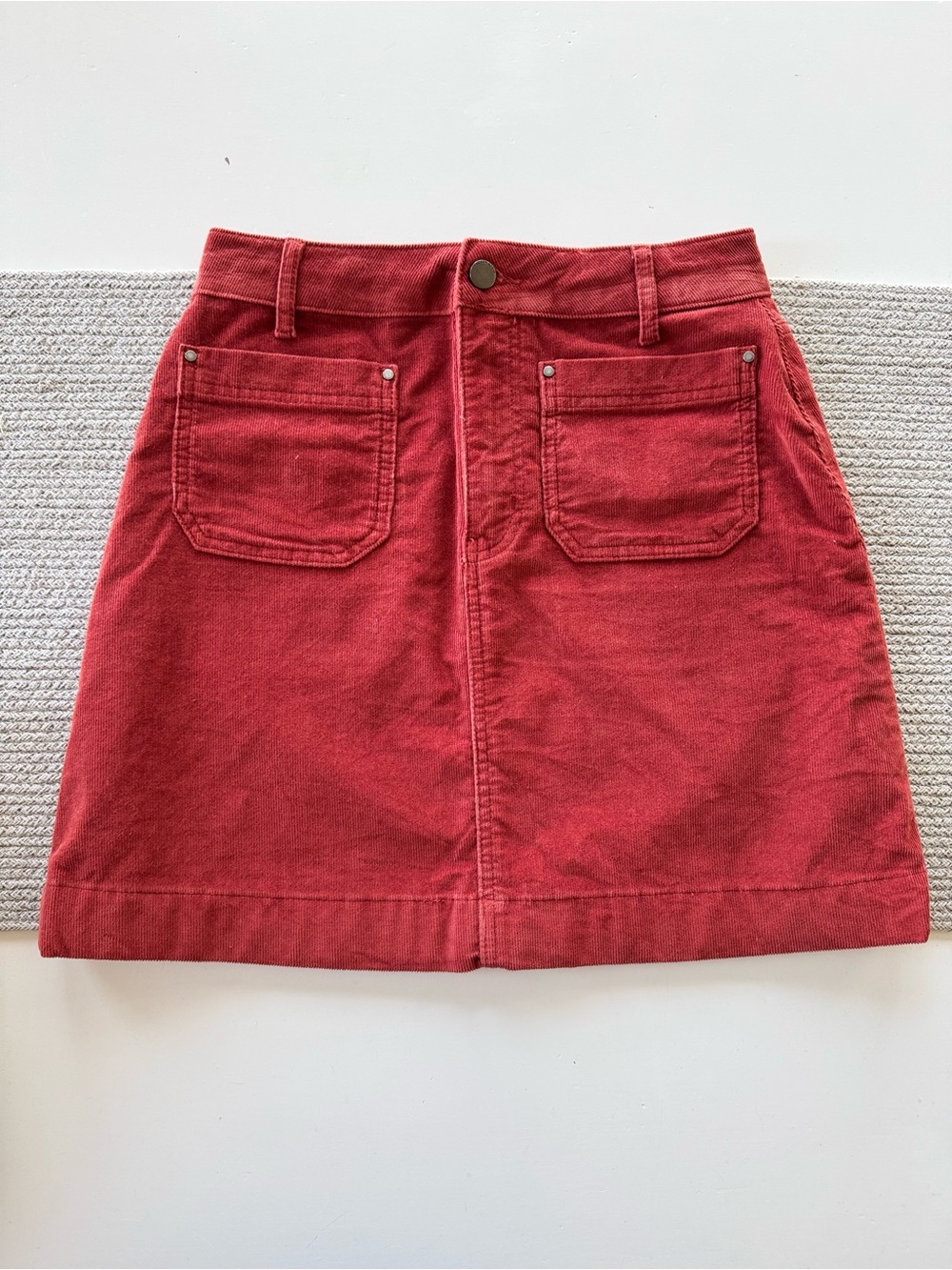Boden Rust Red Corduroy Mini Skirt with Front Pockets Size 4
